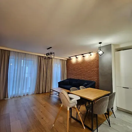 Apartament Halo *