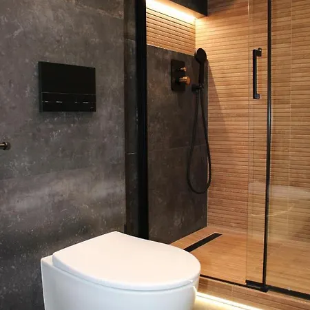 Halo Apartman